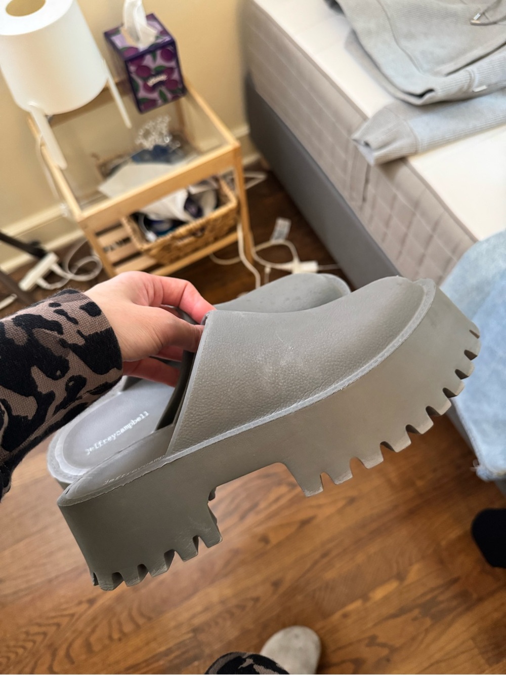 Jeffrey Campbell Women’s Chunky Slide clogs in Gray